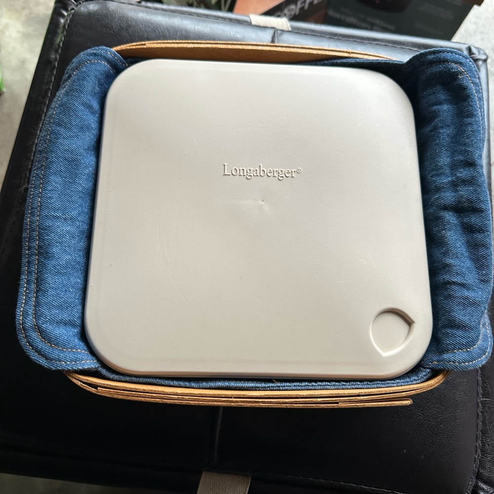 Longaberger Serving tray with lid and Blue Liner